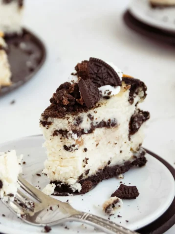 Vegan Oreo Cheesecake